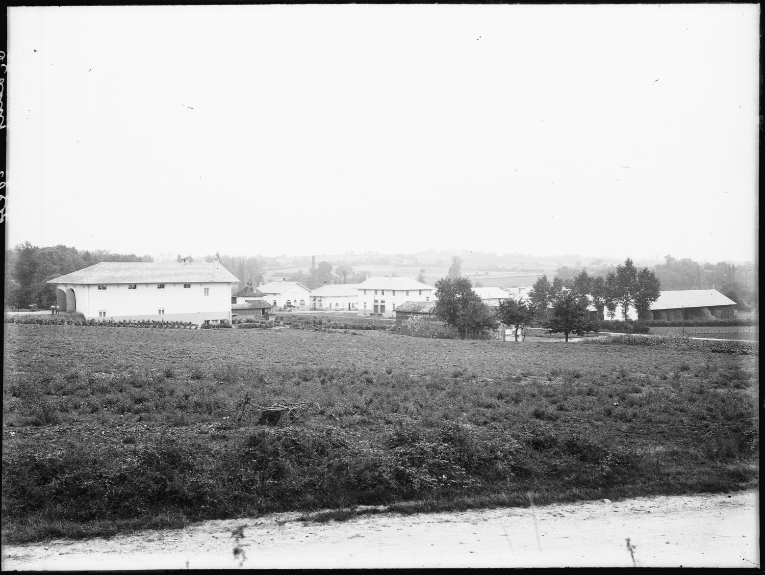 [Ecole d'agriculture de Cibeins : vue d'ensemble des bâtiments]