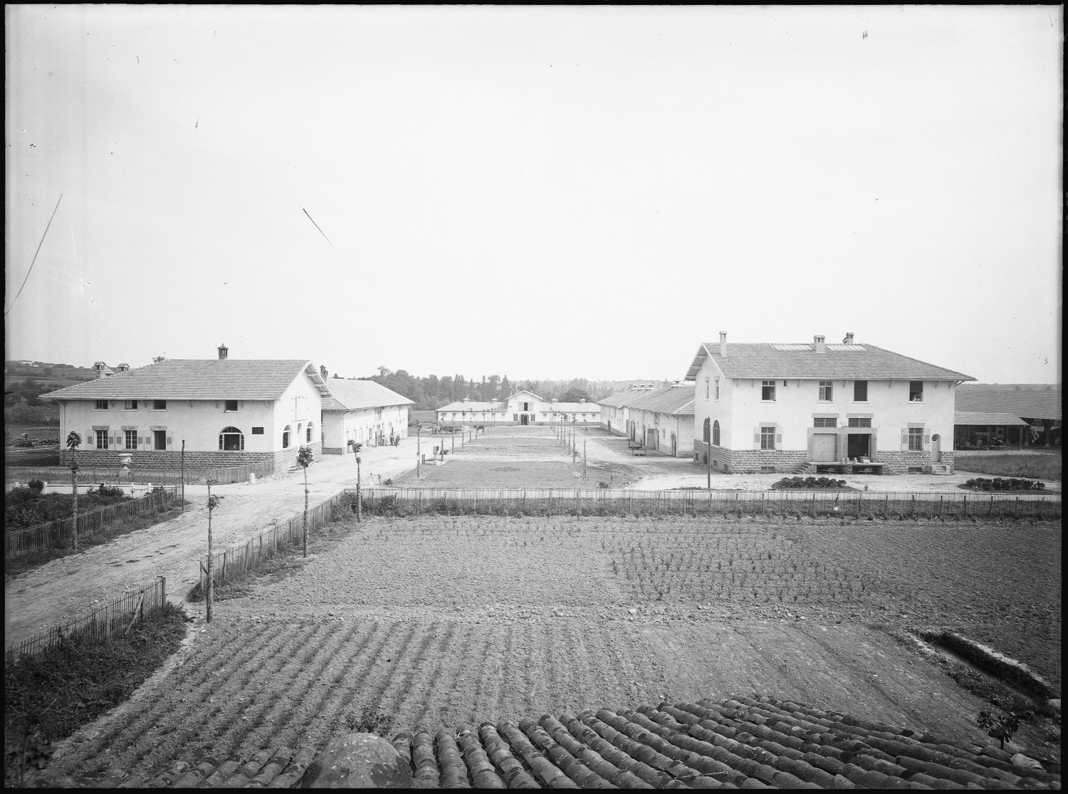 [Ecole d'agriculture de Cibeins : vue d'ensemble des bâtiments]