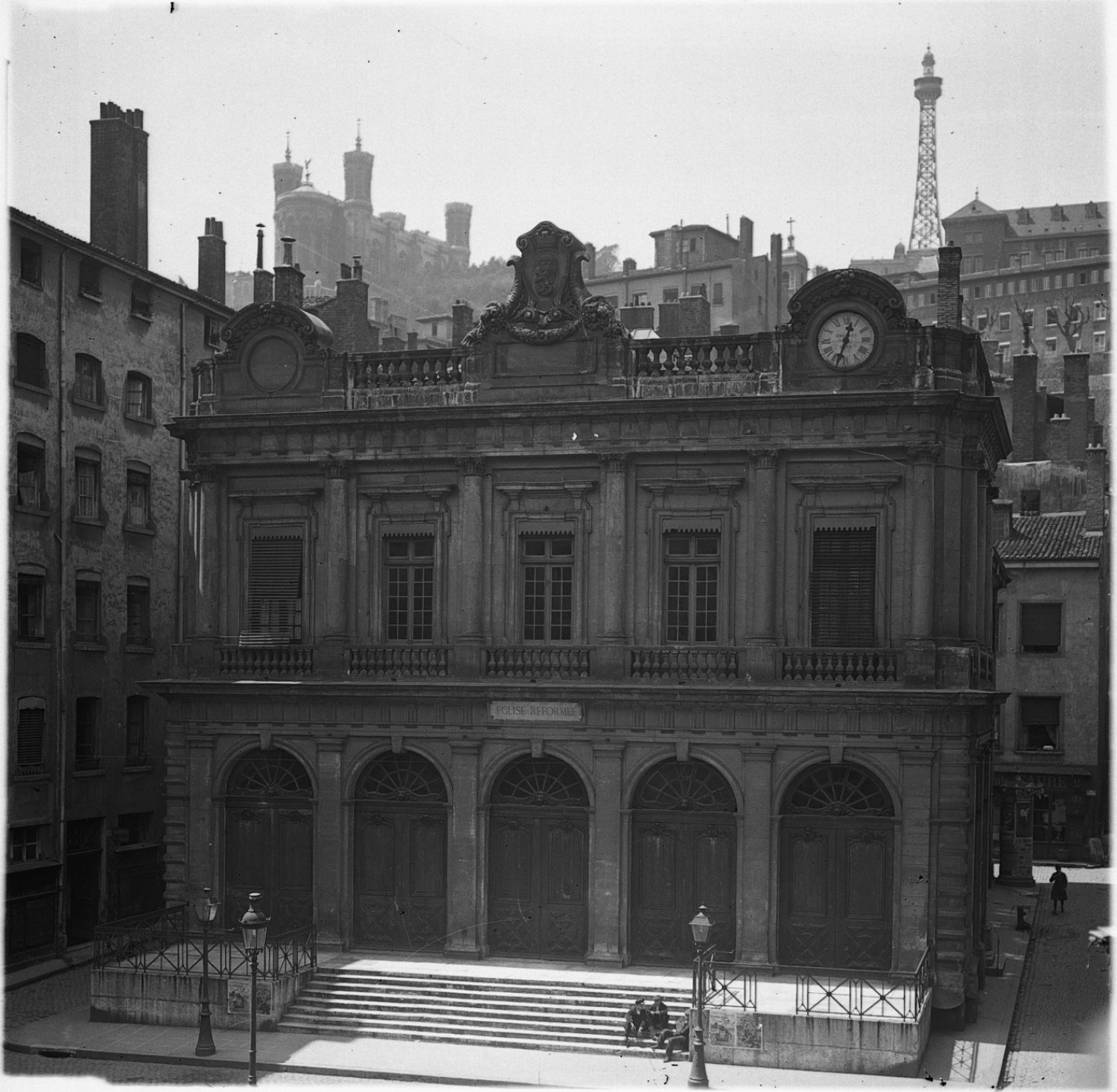 [L'Eglise Réformée place du Change]