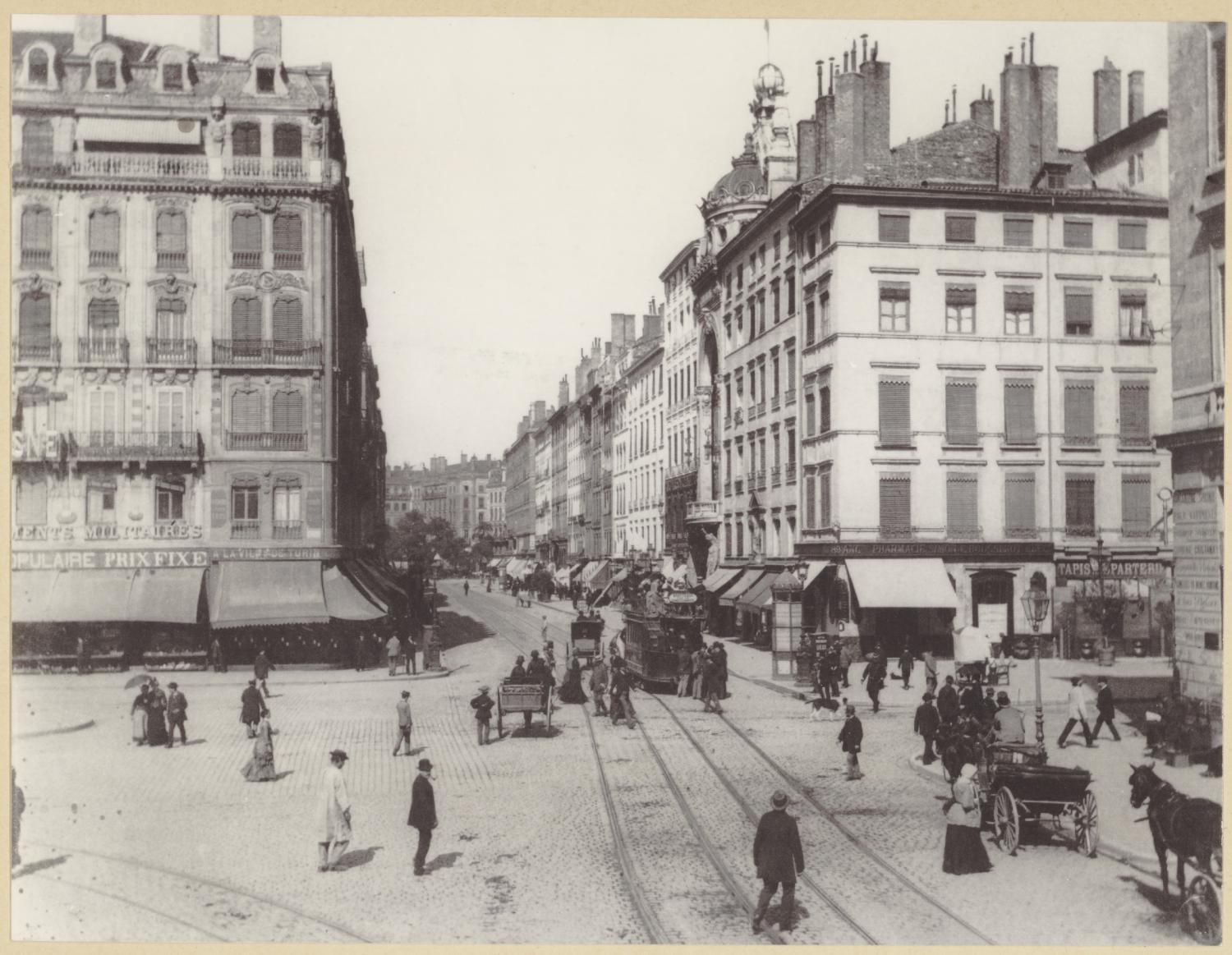 [Rue de la République]