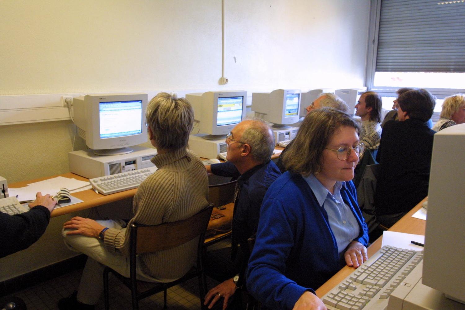 [Collège Bellecombe de Lyon : formation aux Technologies de l'information et de la communication]