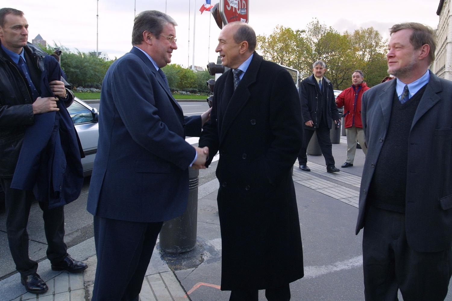 [Le ministre de l'intérieur Daniel Vaillant en déplacement à Lyon]