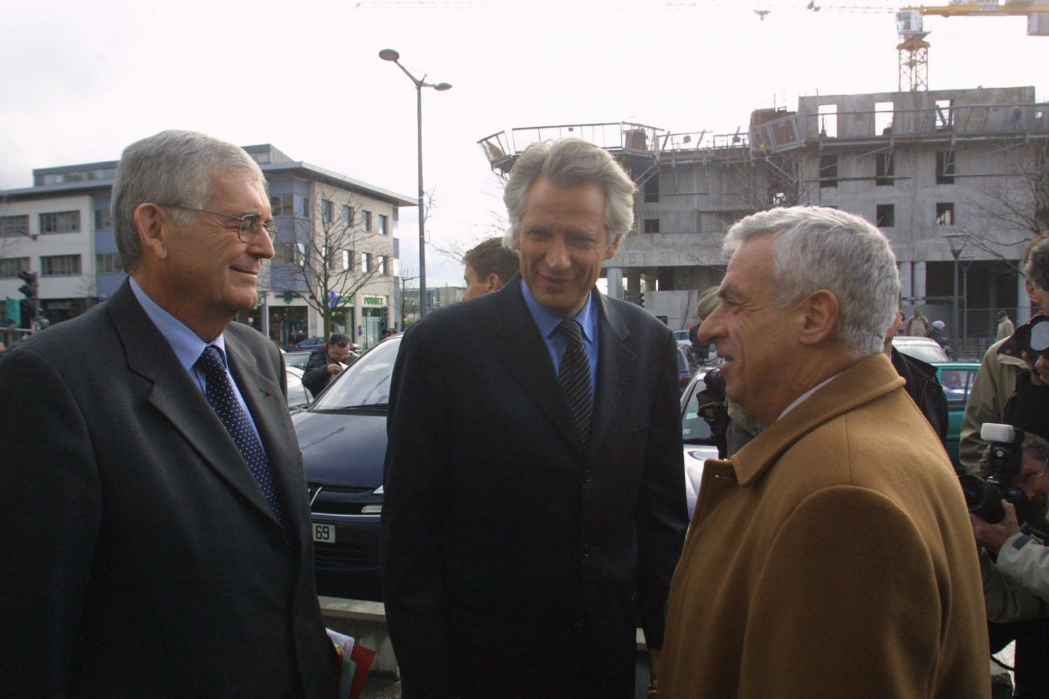 [Dominique de Villepin en visite à Vaulx-en-Velin]