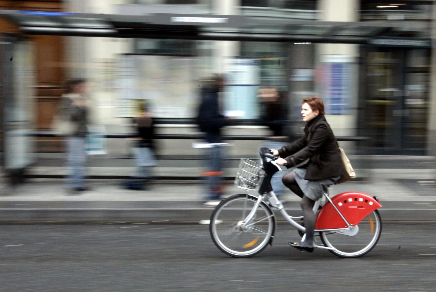 [Déplacements doux à Lyon : le Velo'V]