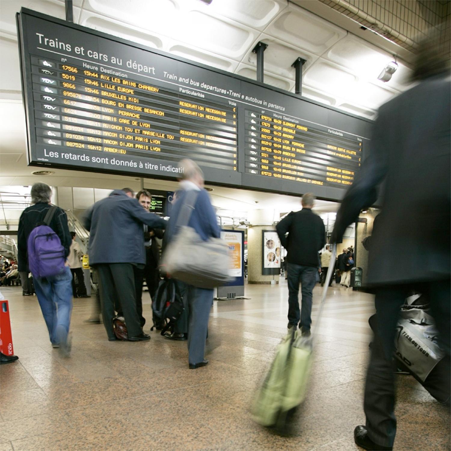 [Les gares SNCF de Lyon : la gare de la Part-Dieu]