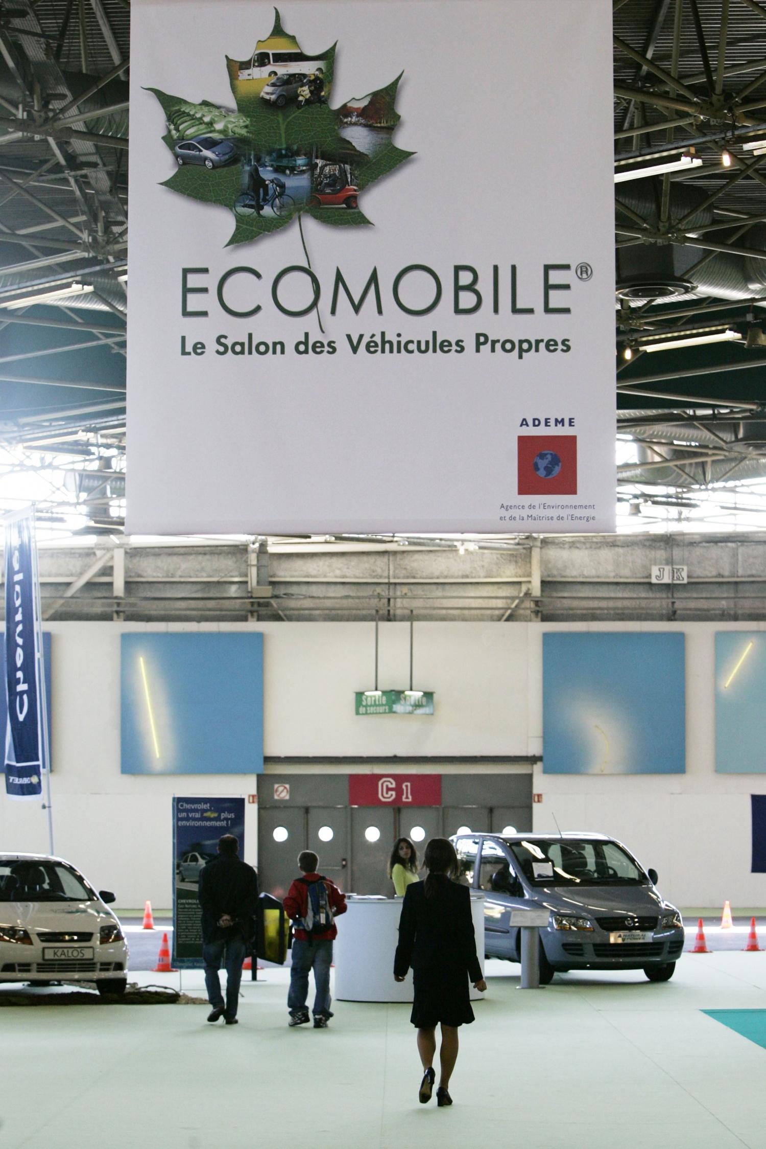 [Salon de l'automobile de Lyon, 2005 : stand Ecomobile]
