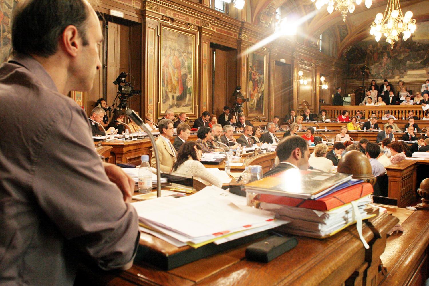 [Conseil municipal de Lyon : séance du 2 mai 2005]