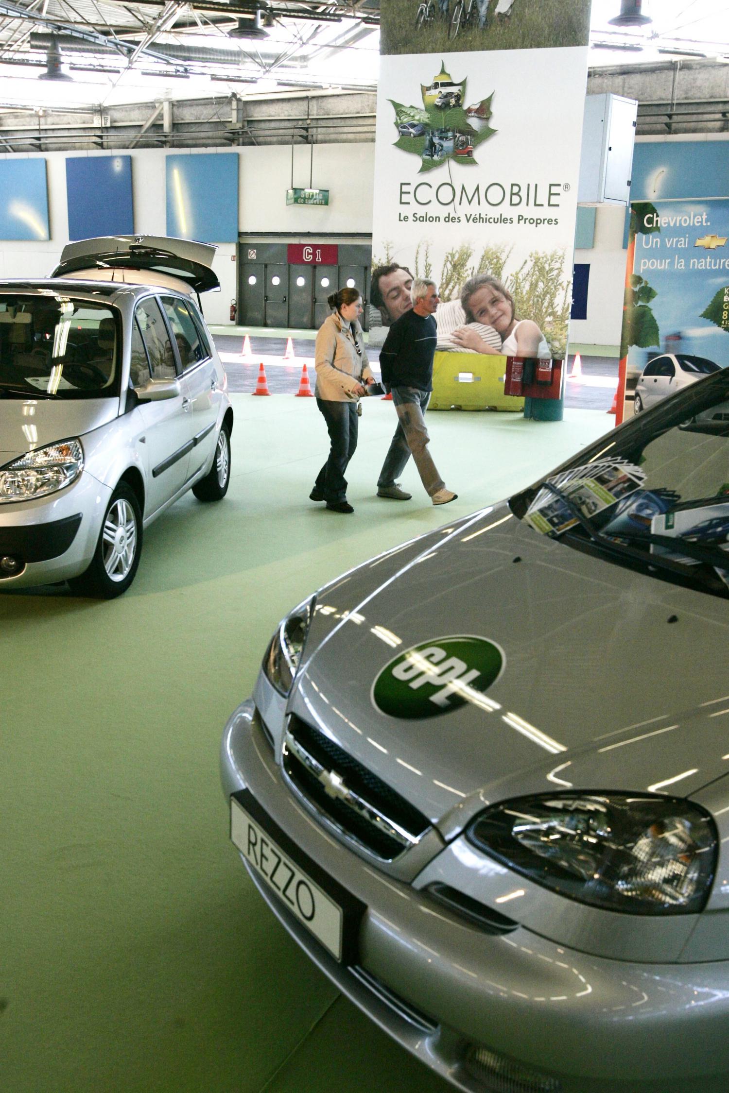 [Salon de l'automobile de Lyon, 2005 : stand Ecomobile]