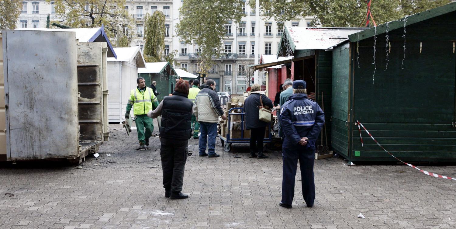 [Incendie d'origine accidentelle au marché de Noël]