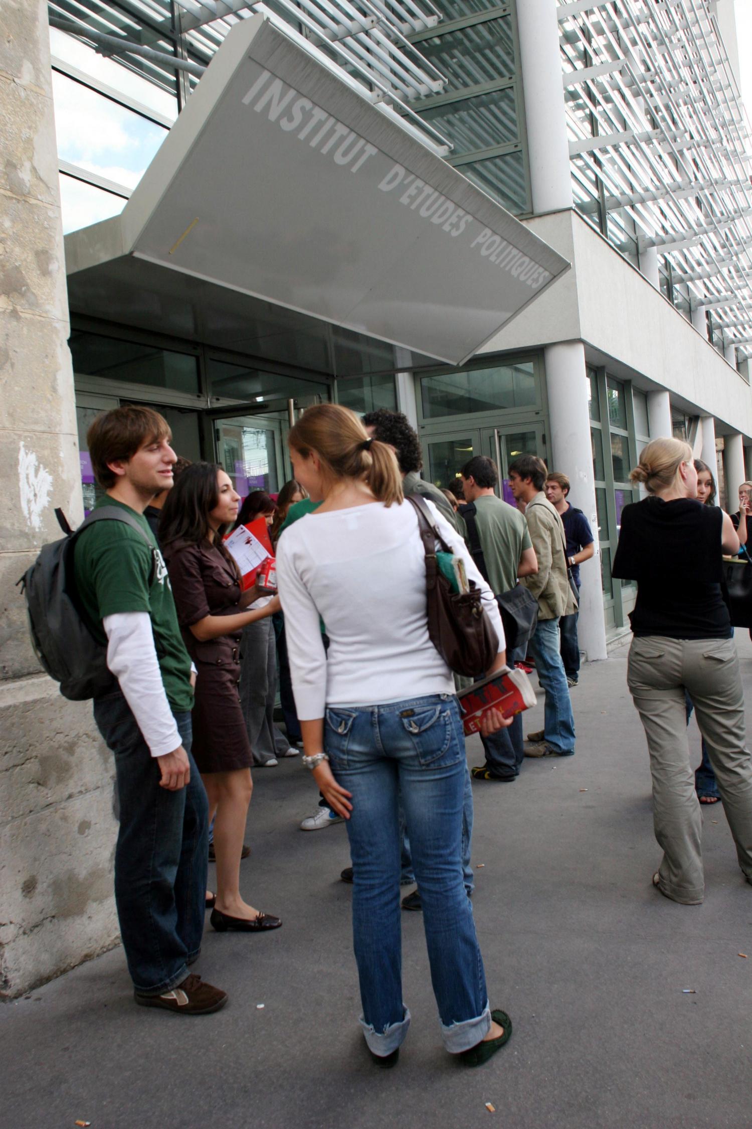 [Rentrée universitaire à l'Institut d'études politiques de Lyon]