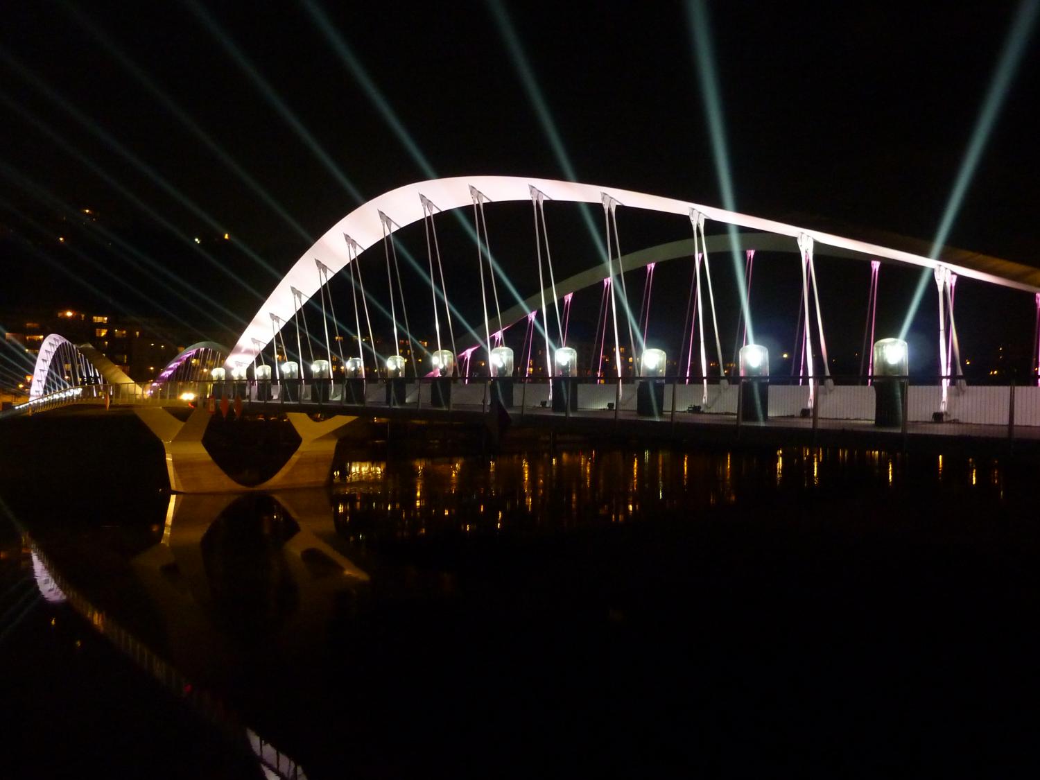 Le pont Schuman le soir de son inauguration