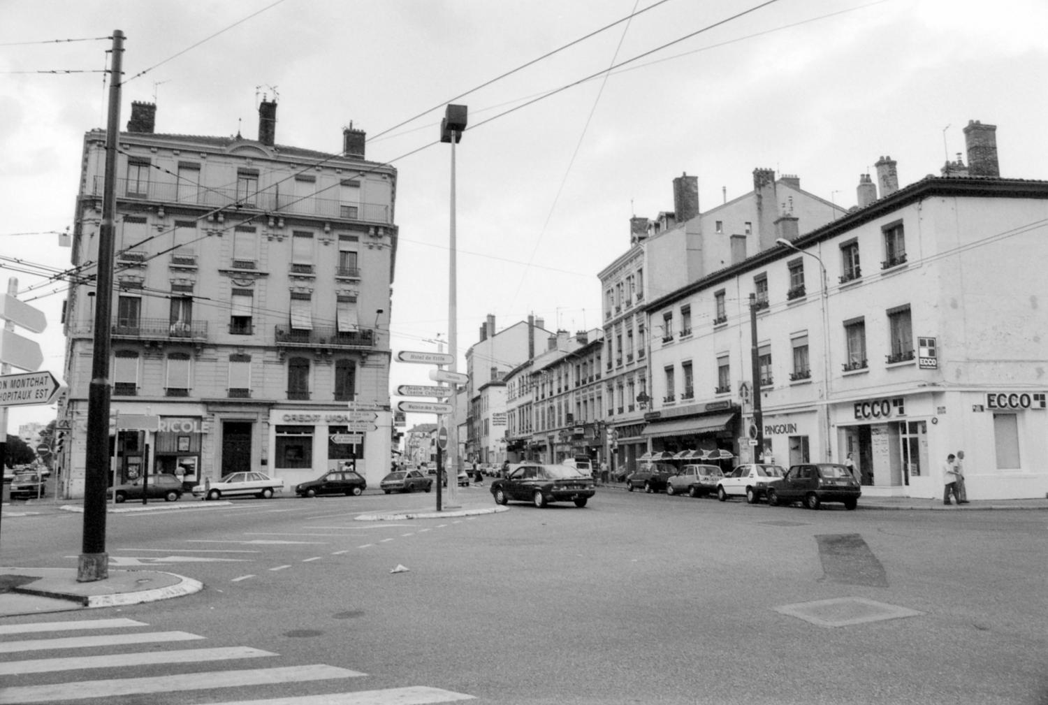 [Place Jules-Grandclément à Villeurbanne]