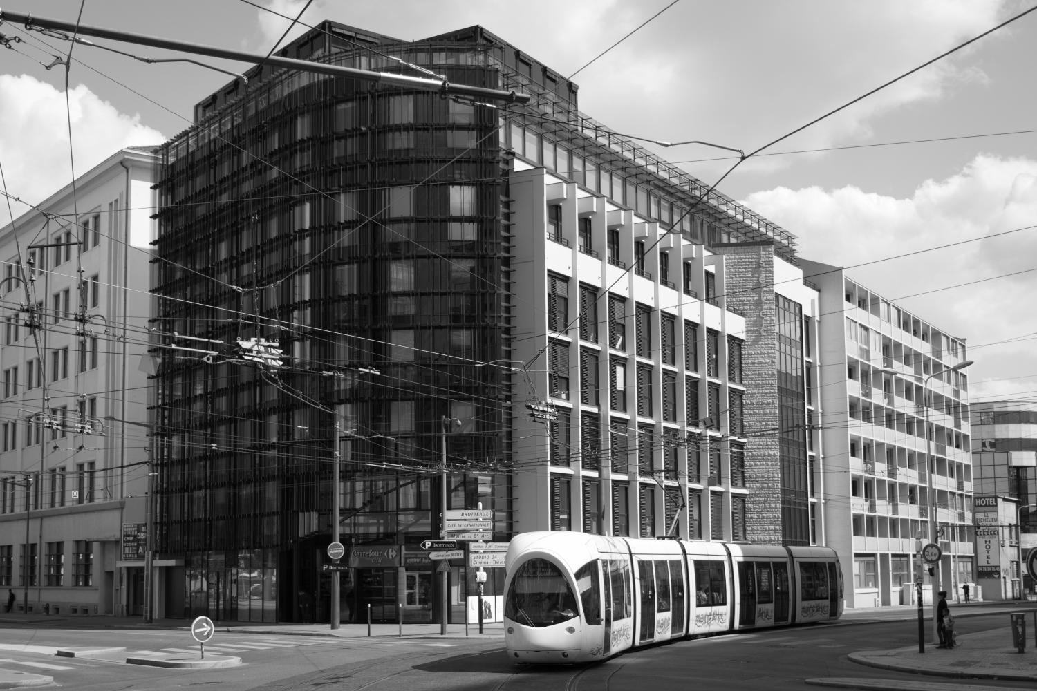 Le Crystallin, ancien siège de l'OPAC du Grand-Lyon