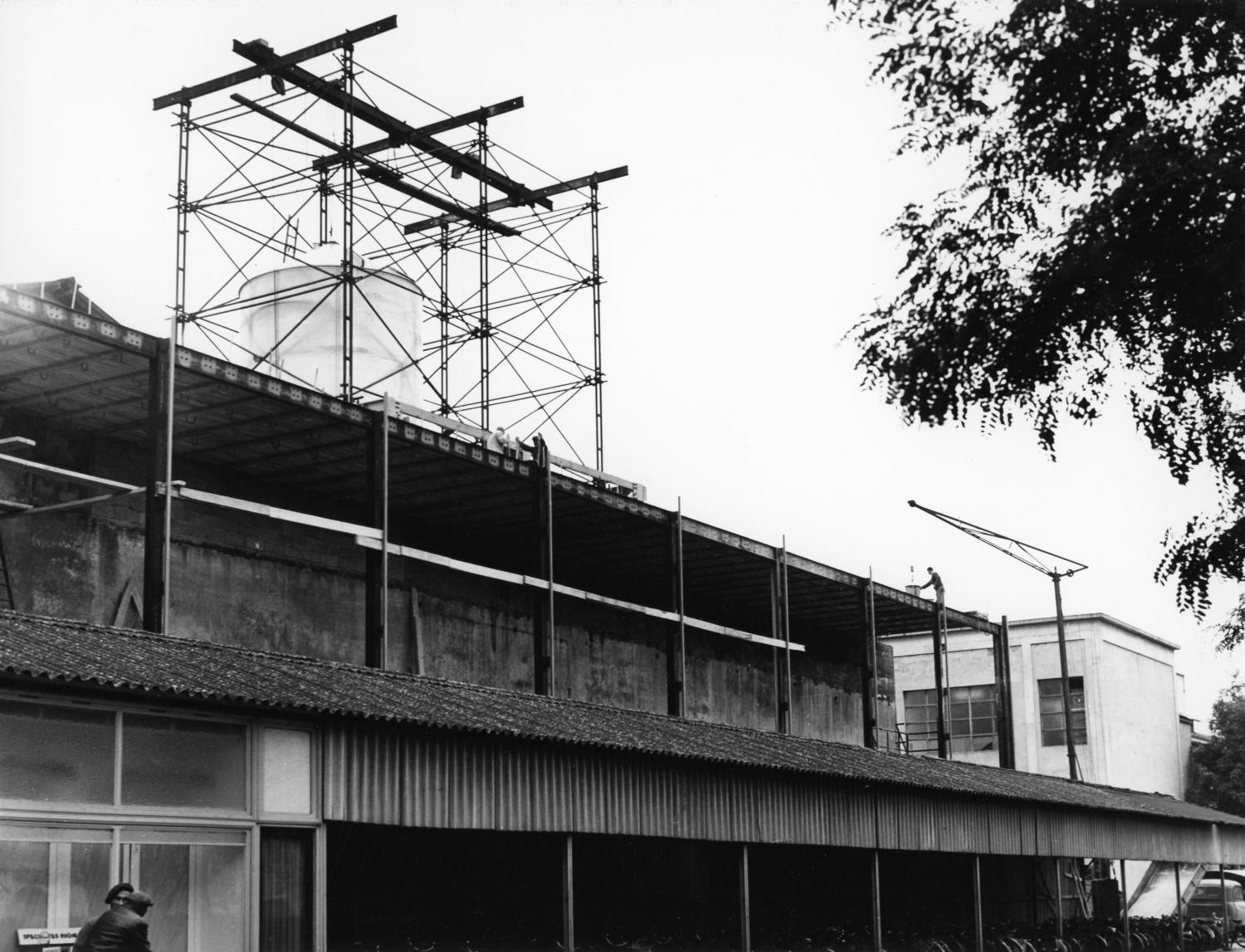 [Usine Rhodiaceta à Péage-de-Roussillon]