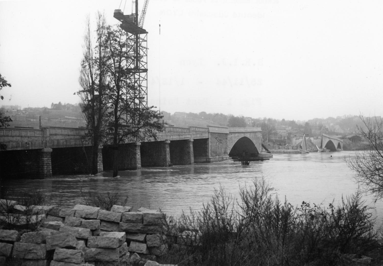 Pont Poincaré sur le Rhône