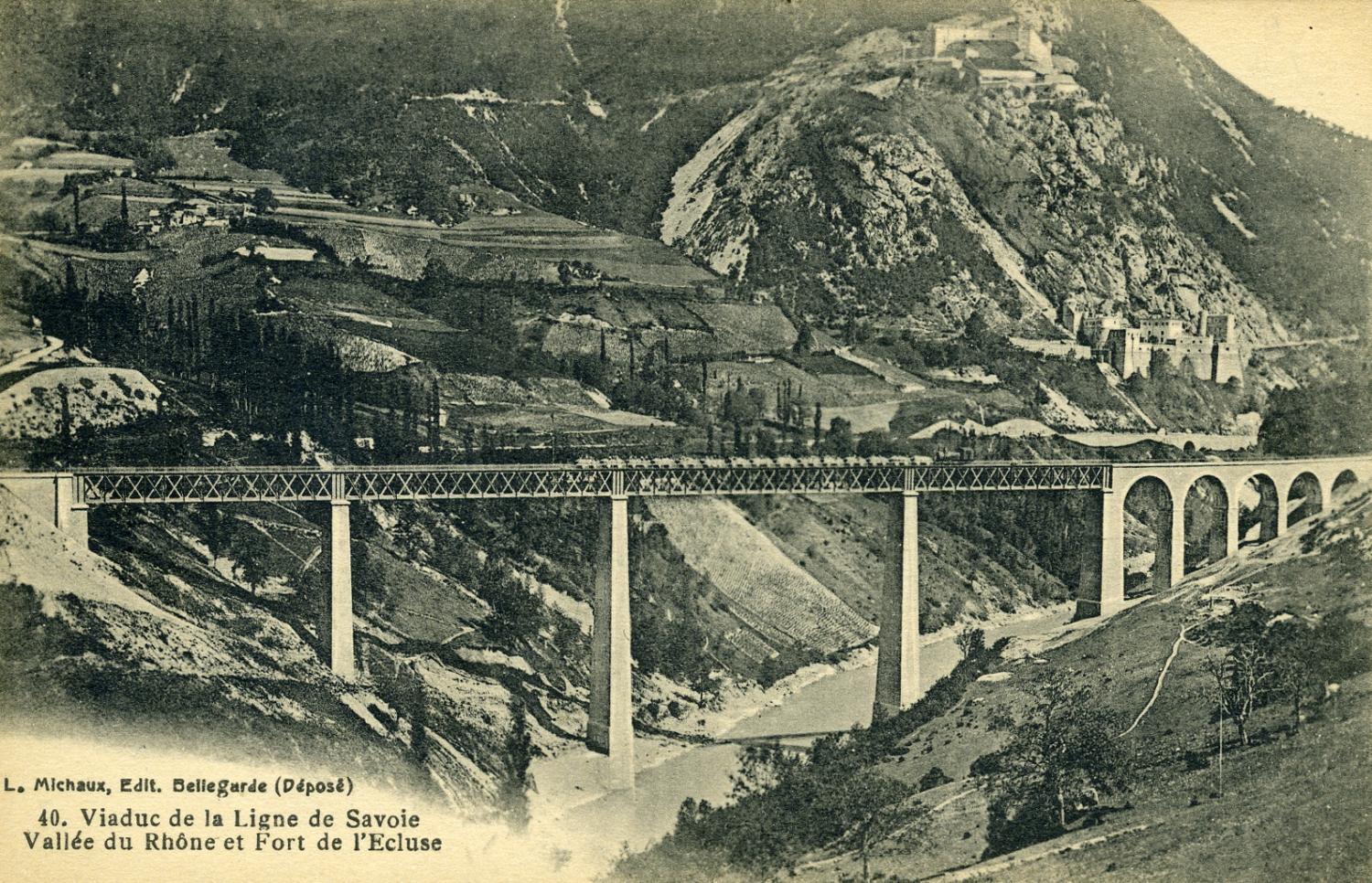 Viaduc de la ligne de Savoie - Vallée du Rhône et Fort de l'Ecluse.
