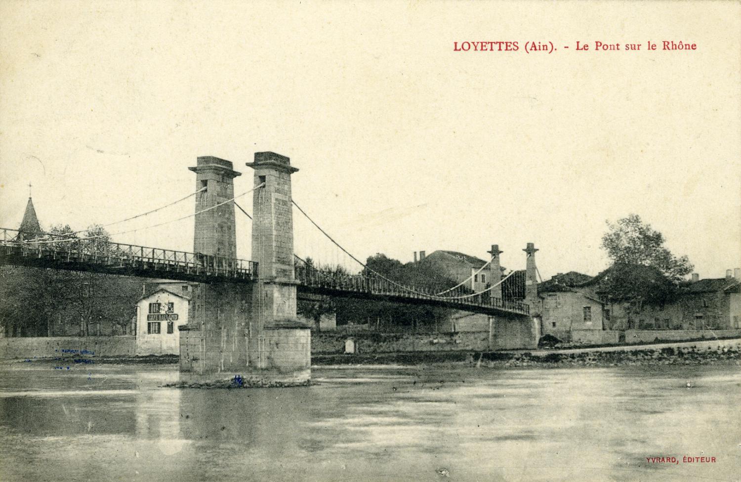 Loyettes (Ain). - Pont suspendu sur le Rhône.
