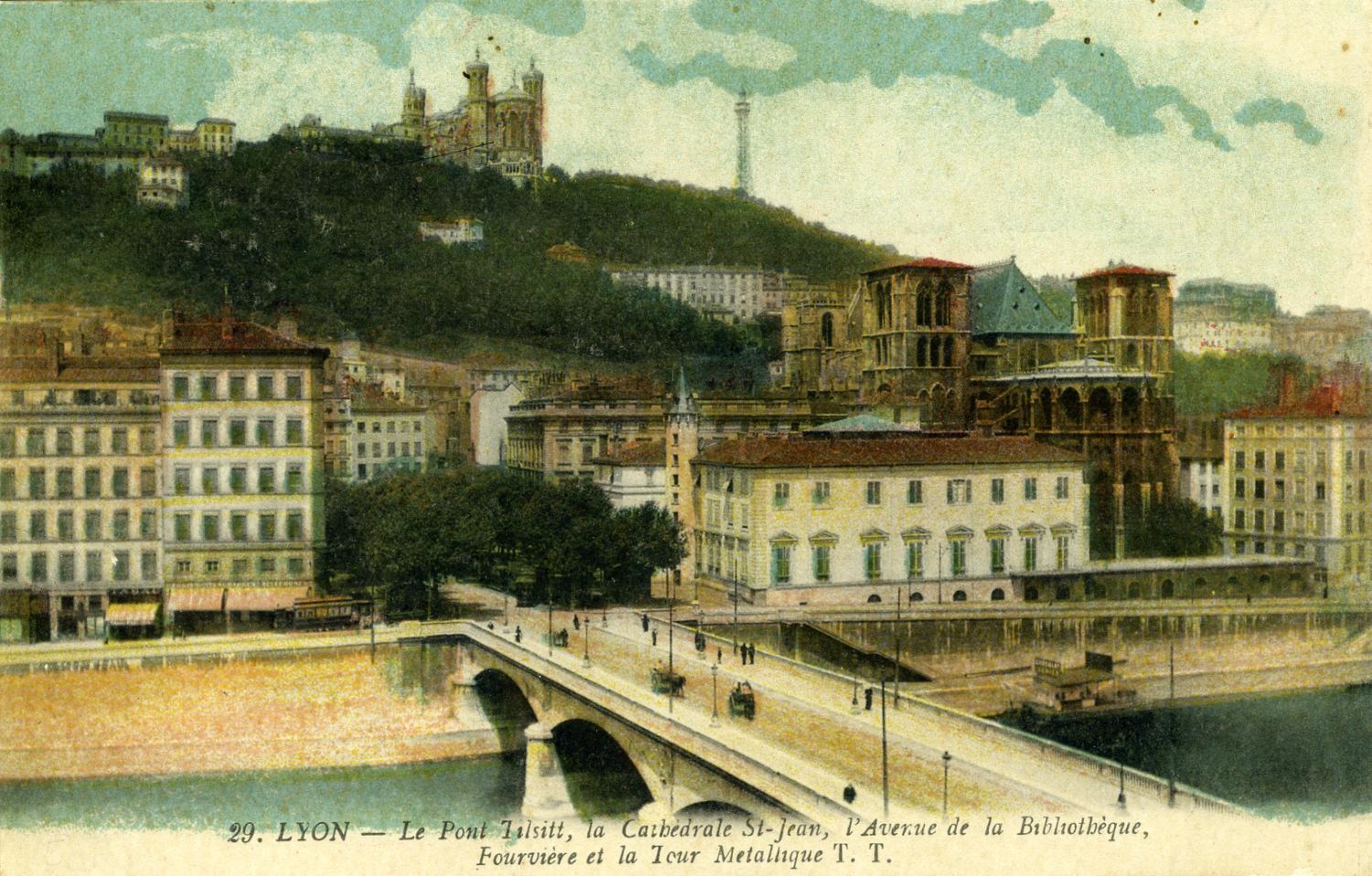 Lyon - Le Pont Tilsitt, la Cathédrale St-Jean, l'Avenue de la Bibliothèque, Fourvière et la Tour Métallique