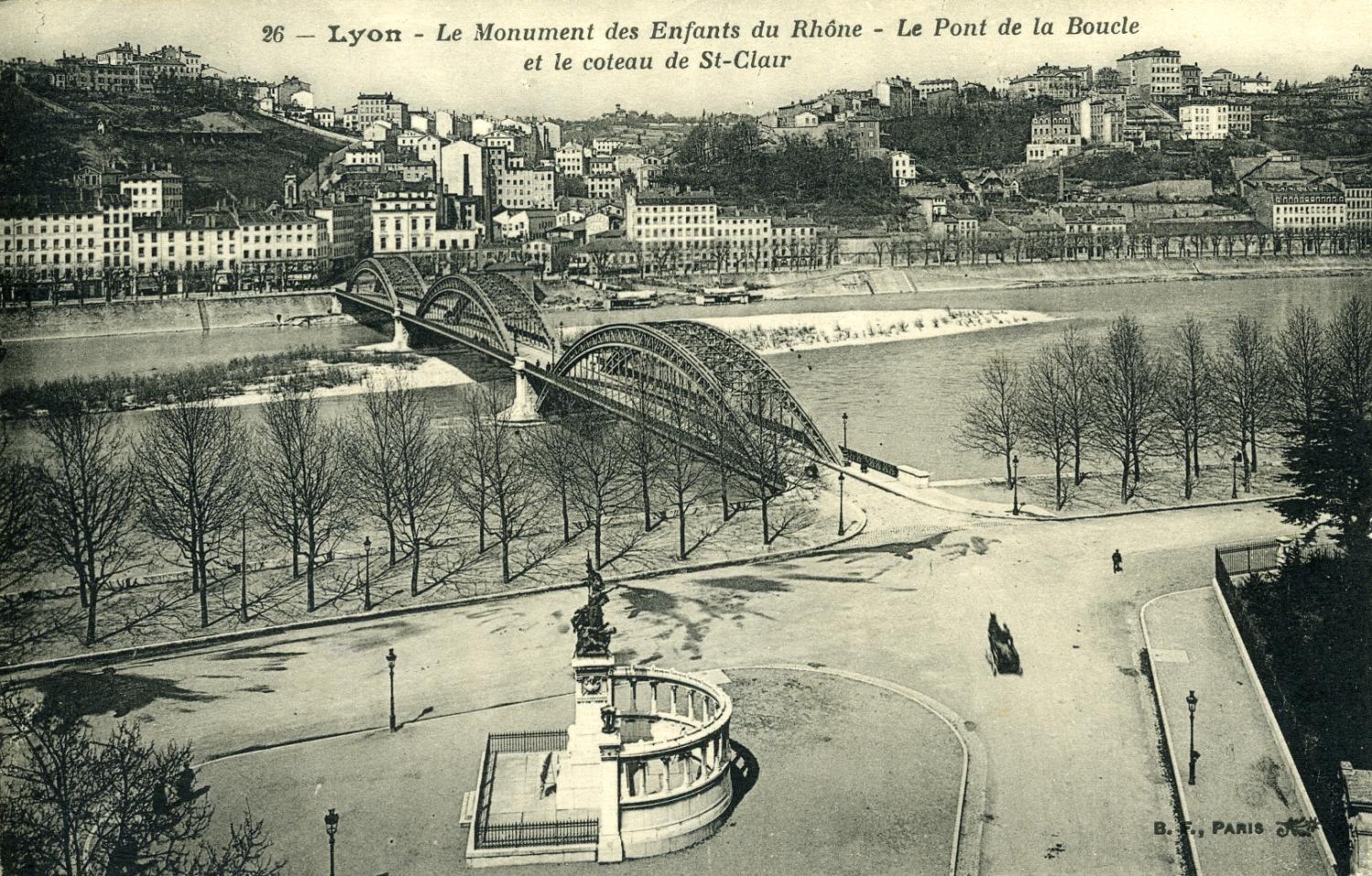 Lyon - Le Monument des Enfants du Rhône - Le Pont de la Boucle et le coteau de St-Clair