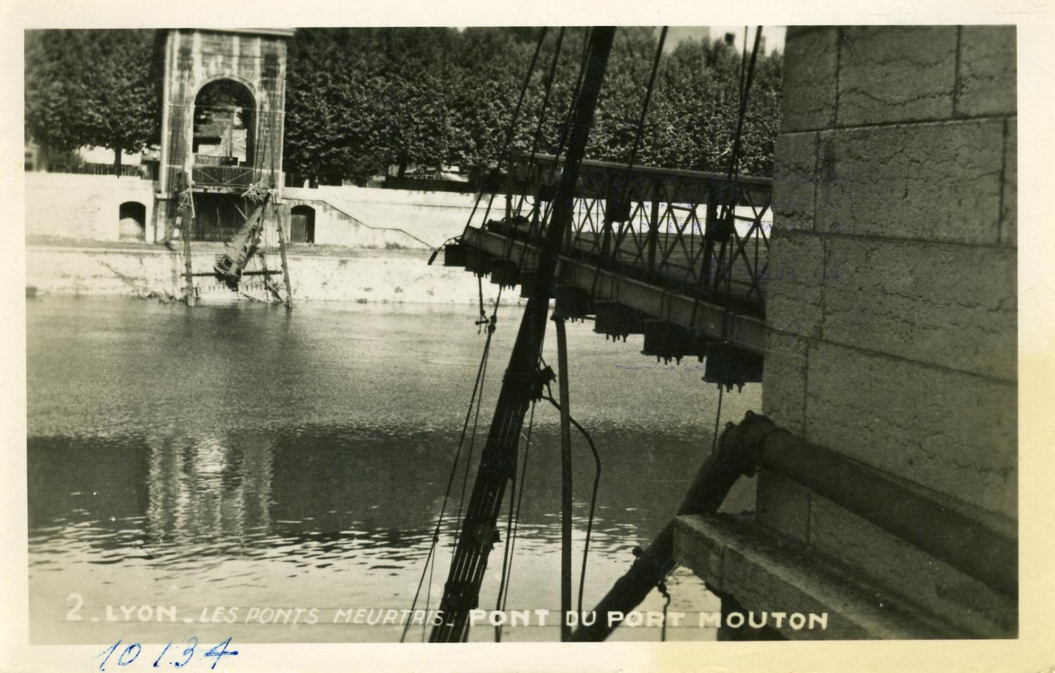 Lyon - Les ponts meurtris