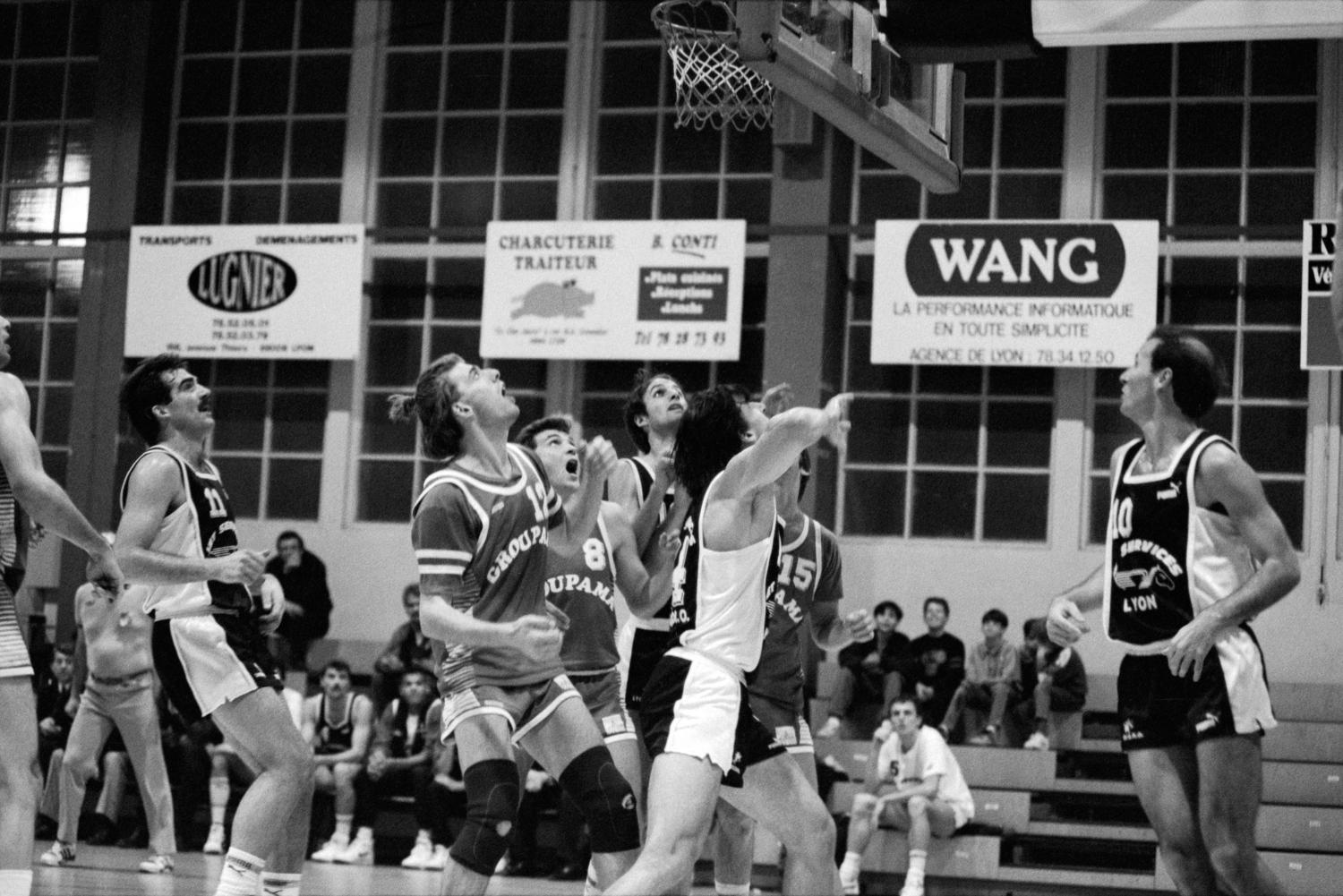 Photographes en Rhône-Alpes::[Basket : CRO Lyon - Valence-sur-Baïse  (118-73)]