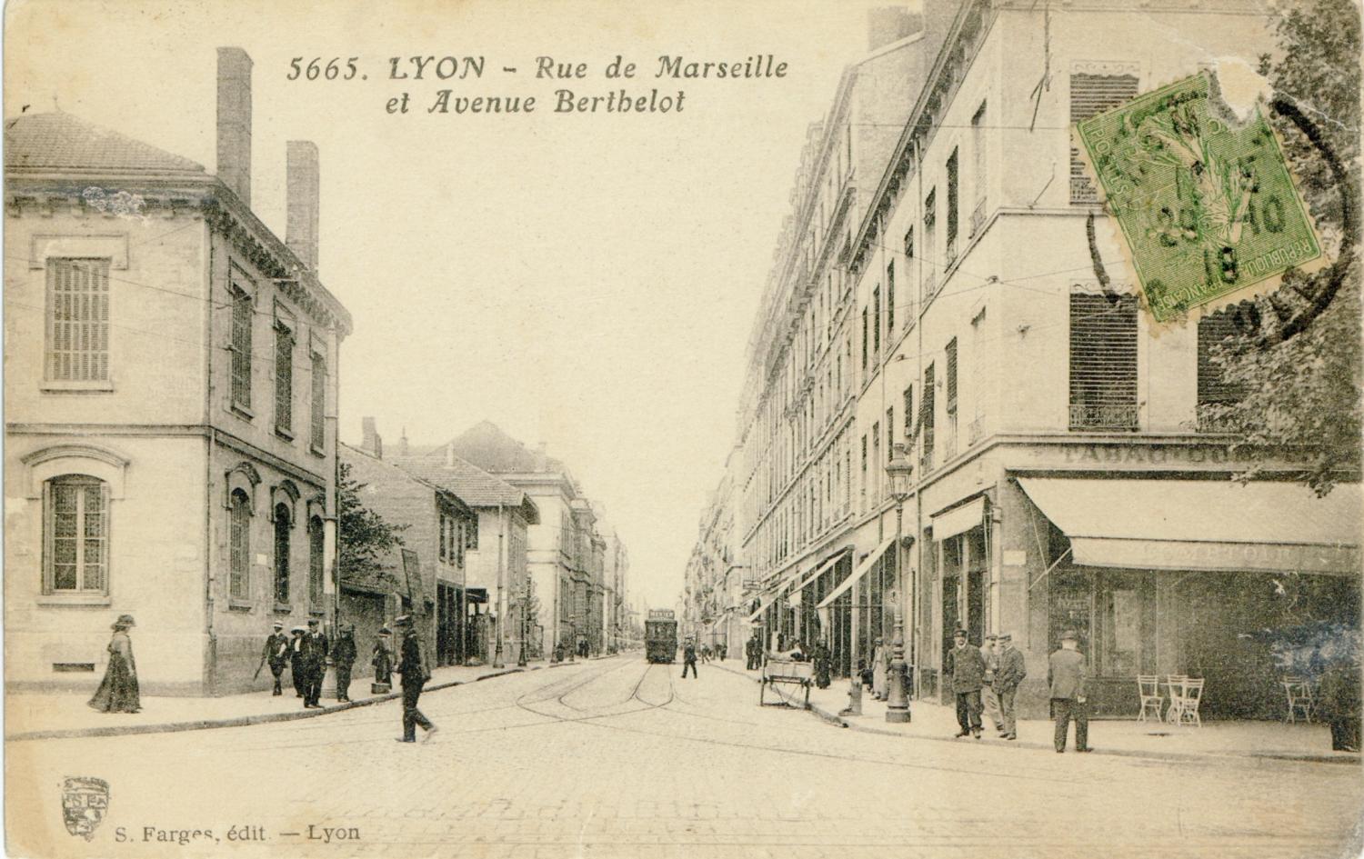 Lyon : Rue de Marseille et Avenue Berthelot.