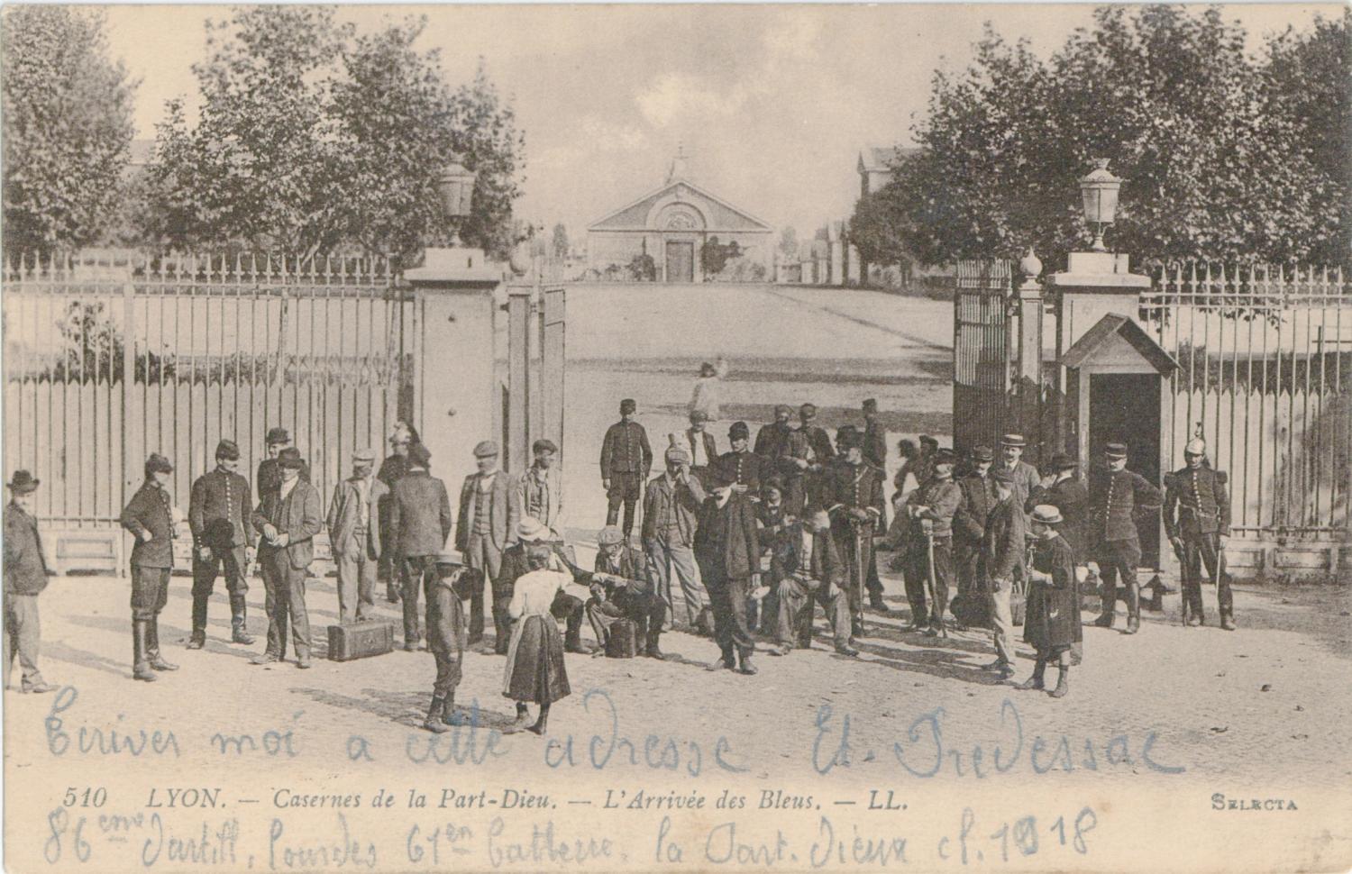 Lyon : Casernes de la Part-Dieu ; L'Arrivée des Bleus.