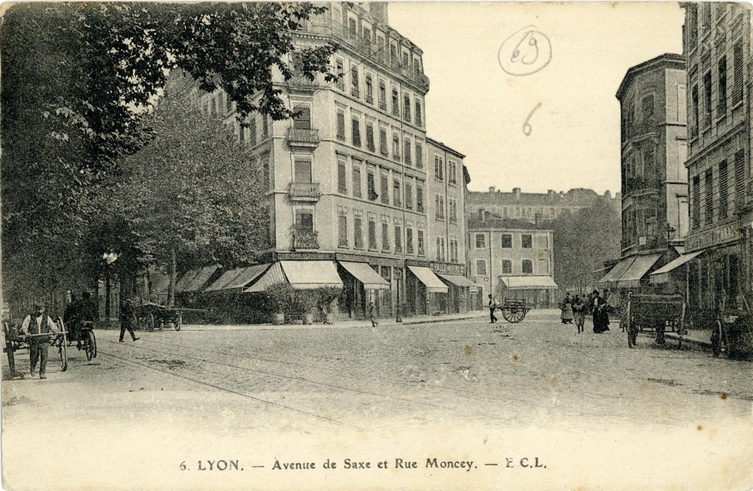 Lyon : Avenue de Saxe et Rue Moncey.