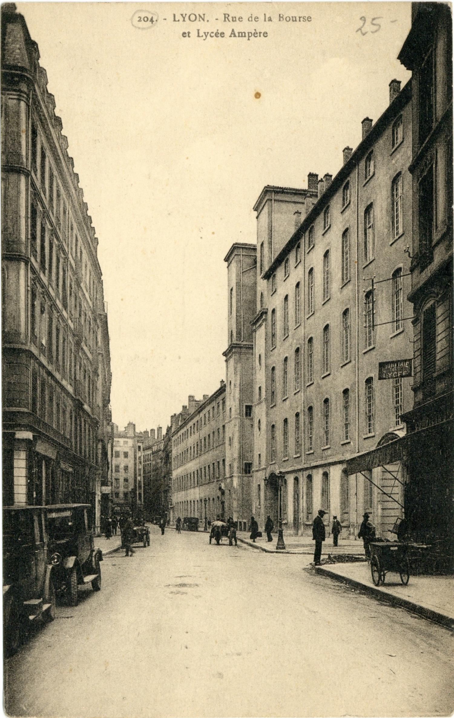 Lyon : Rue de la Bourse et Lycée Ampère.