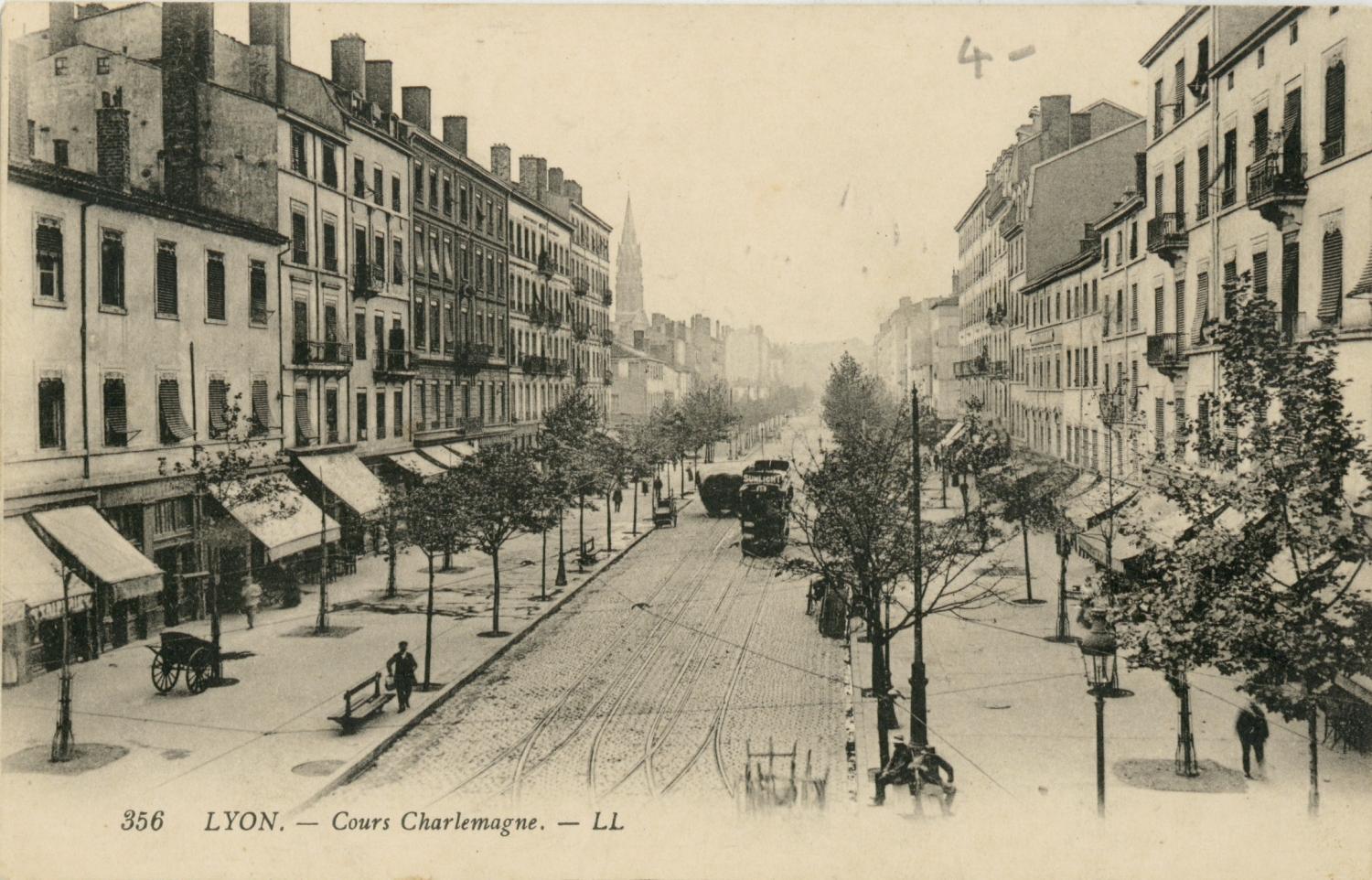 Lyon. - Cours Charlemagne