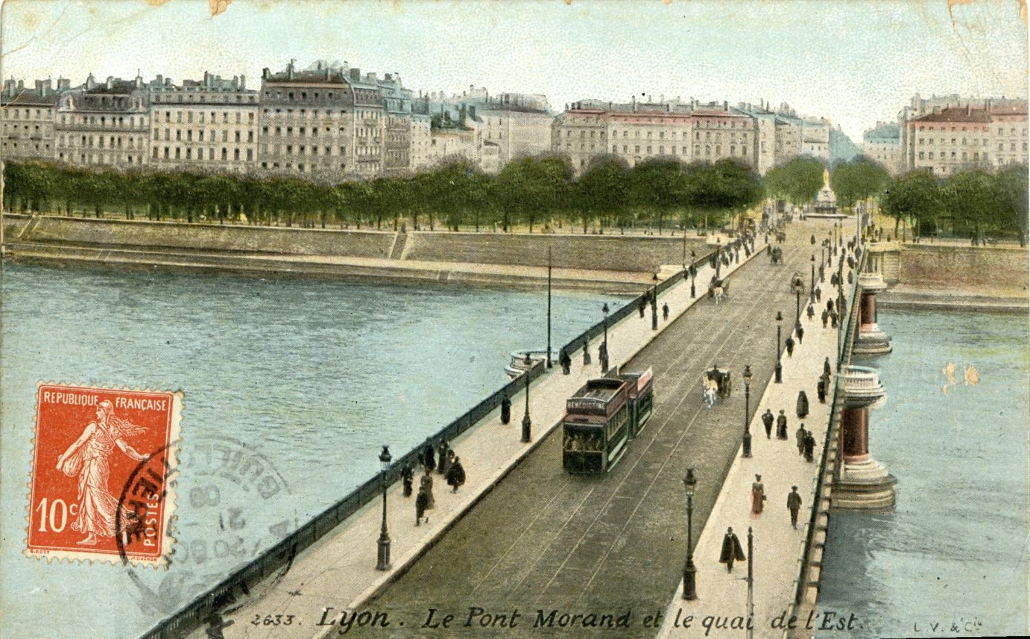 Lyon : Le Pont Morand et le Quai de l'Est.