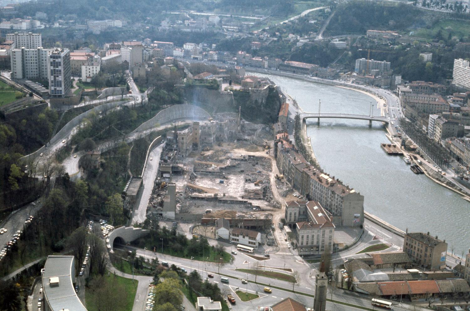 [Démolition des anciennes usines Gillet]