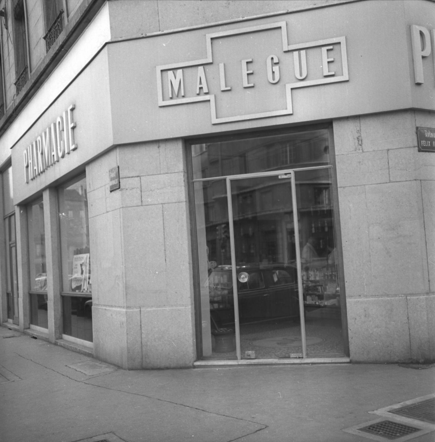 Pharmacie lyonnaise "Malegue"