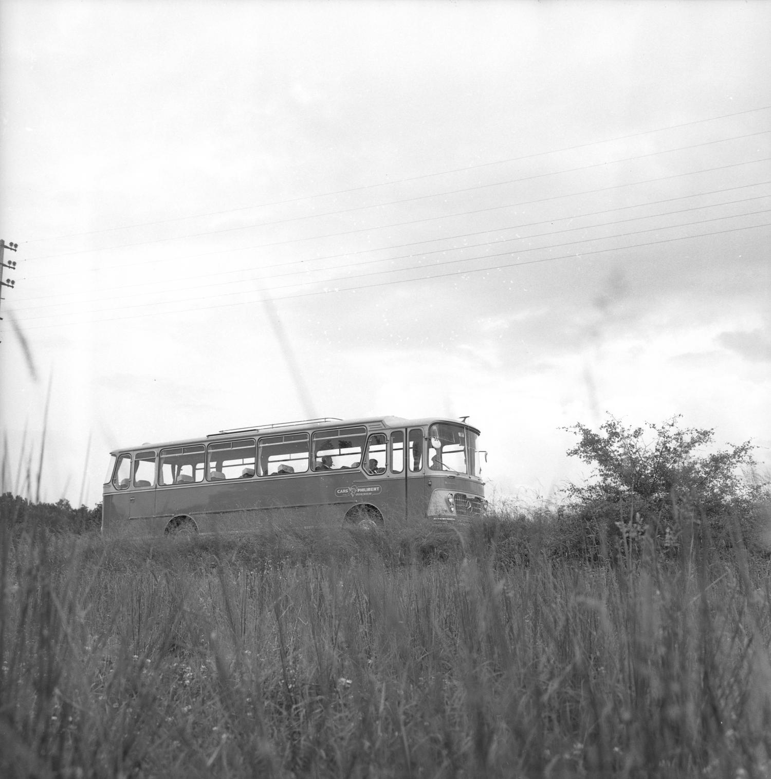 [Cars Philibert : promenade à Pérouges (Ain)]