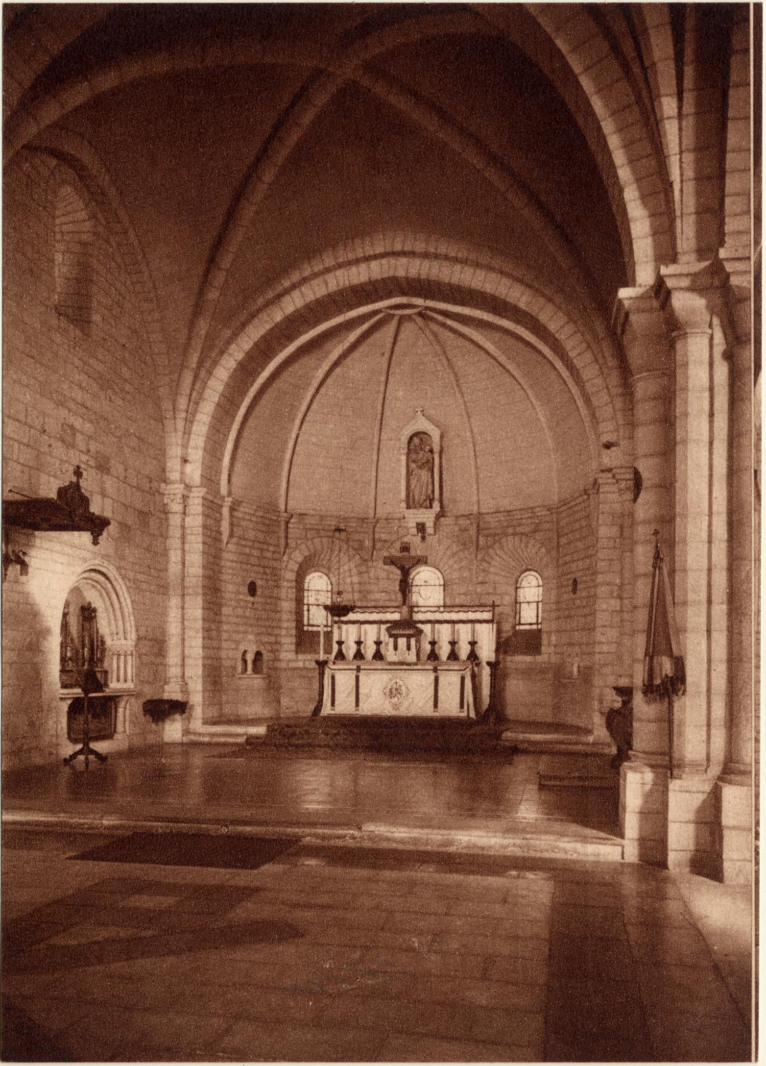 Abbaye N.-D. d'Aiguebelle : La Basilique ; Chevet du Choeur (XIIIe s.)