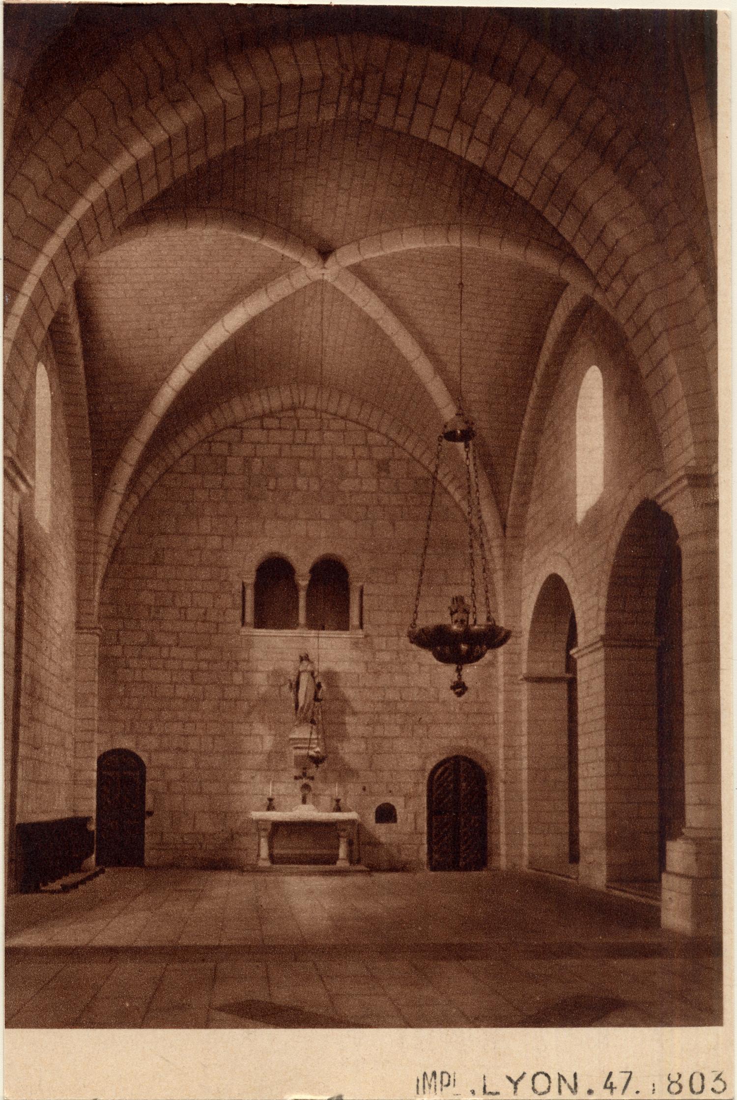 Abbaye N.-D. d'Aiguebelle : Bras gauche du Transept (Tribune de l'Infirmerie)