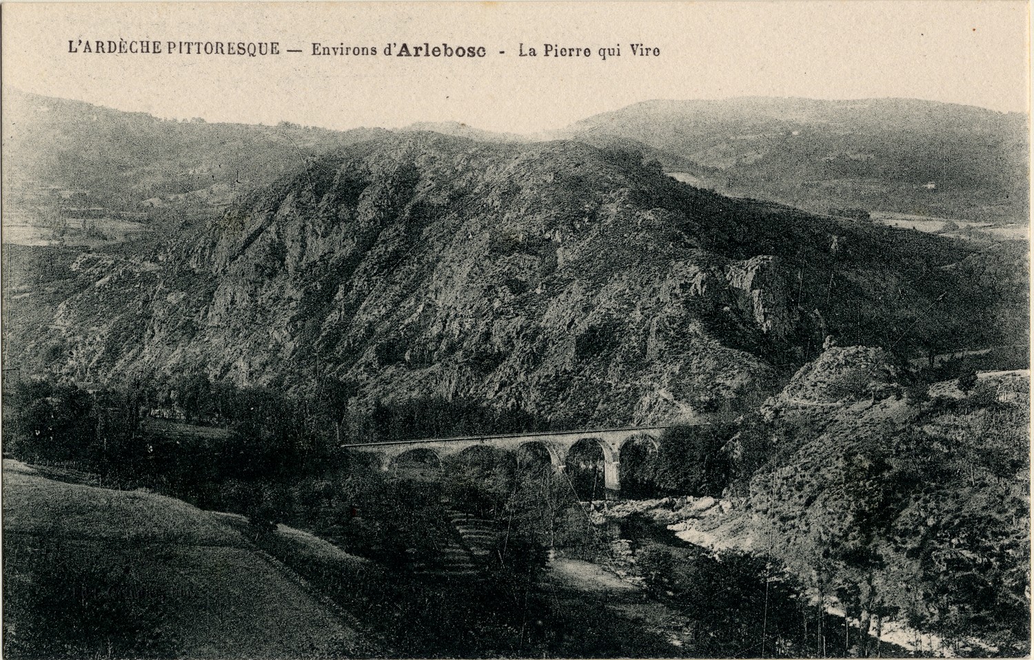 Environs d'Arlebosc (Ardèche) : La Pierre qui Vire