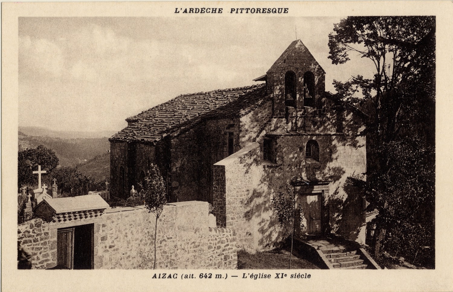 Aizac (alt. 642 m. Ardèche) : L'église XIe siècle