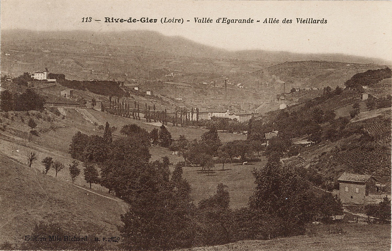 Rive-de-Gier (Loire) : Vallée d'Egarande - Allée des vieillards