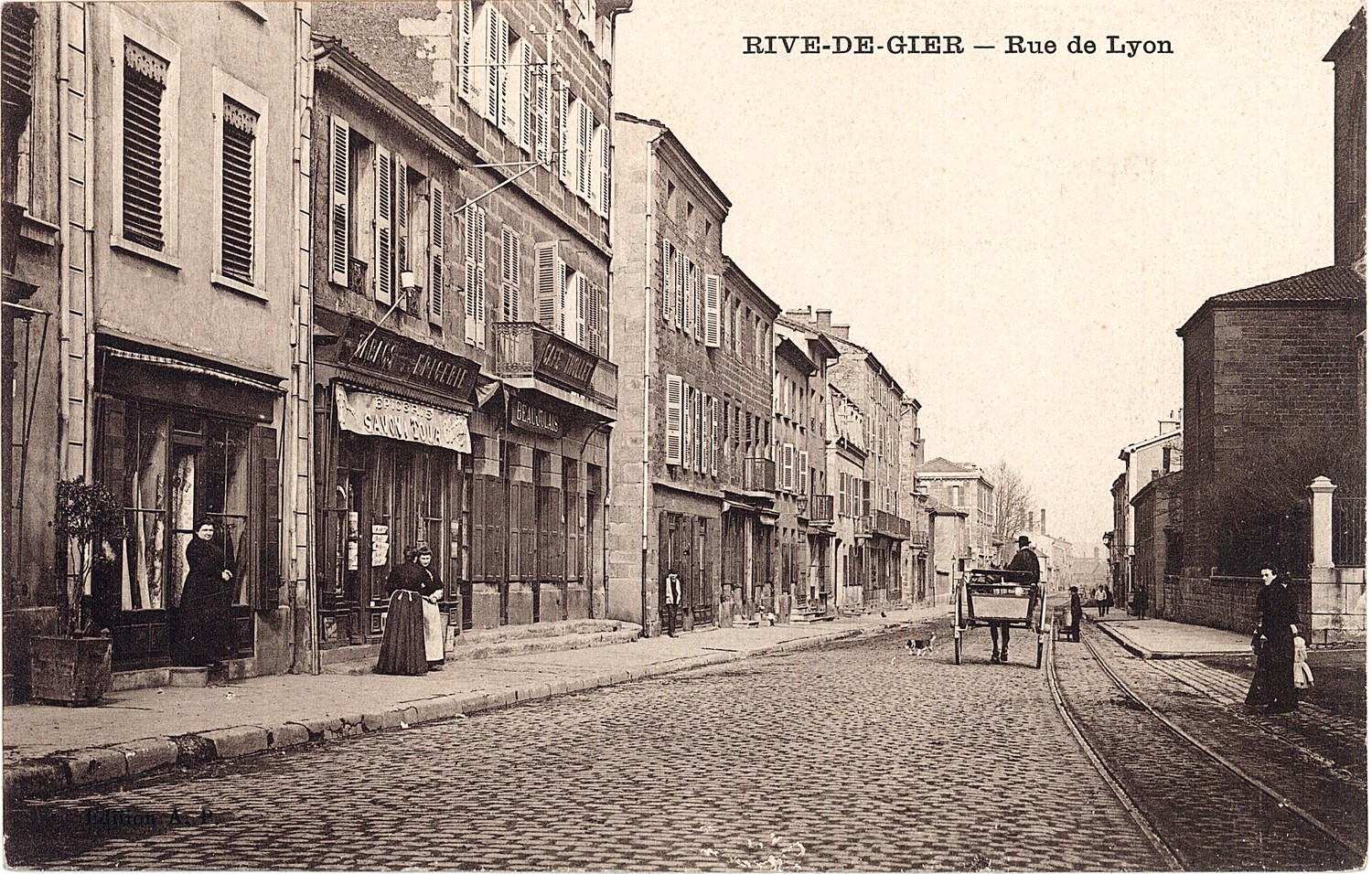 Rive-de-Gier (Loire) : Rue de Lyon