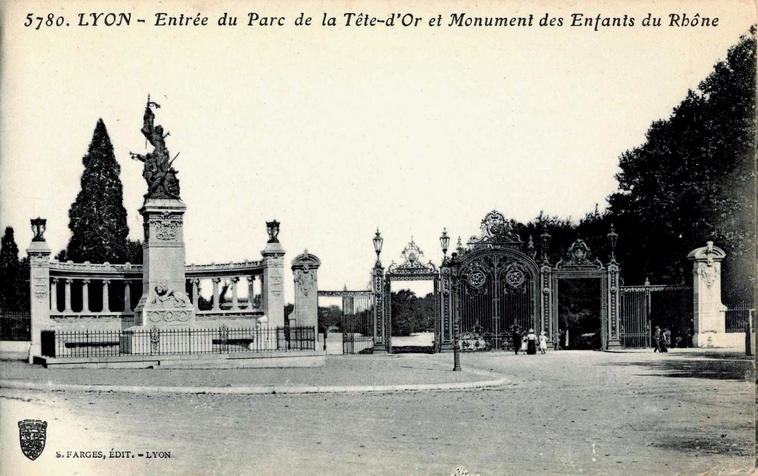 Lyon. - Entrée du Parc de la Tête-d'Or et Monument des Enfants du Rhône