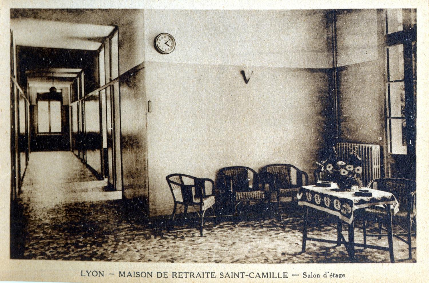 Lyon : Maison de retraite Saint-Camille ; salon d'étage