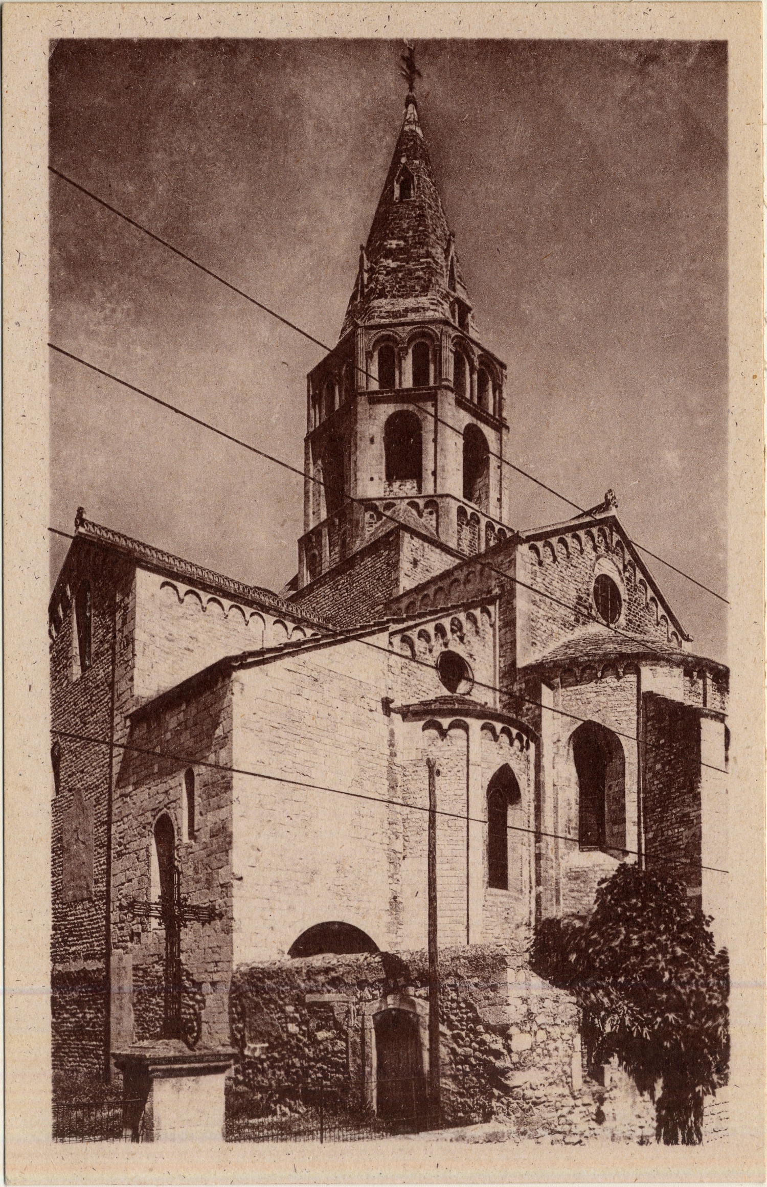 Bourg-Saint-Andéol (Ardèche) : L'Abside de l'Eglise