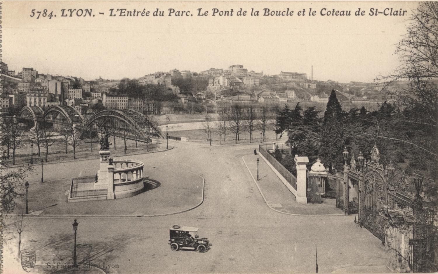 Lyon : L'Entrée du Parc ; le Pont de la Boucle et le Coteau de St-Clair