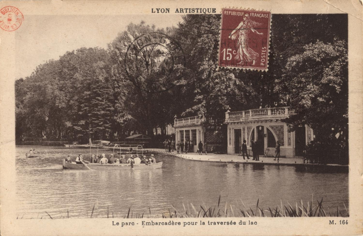 Lyon artistique : Le parc ; Embarcadère pour la traversée du lac