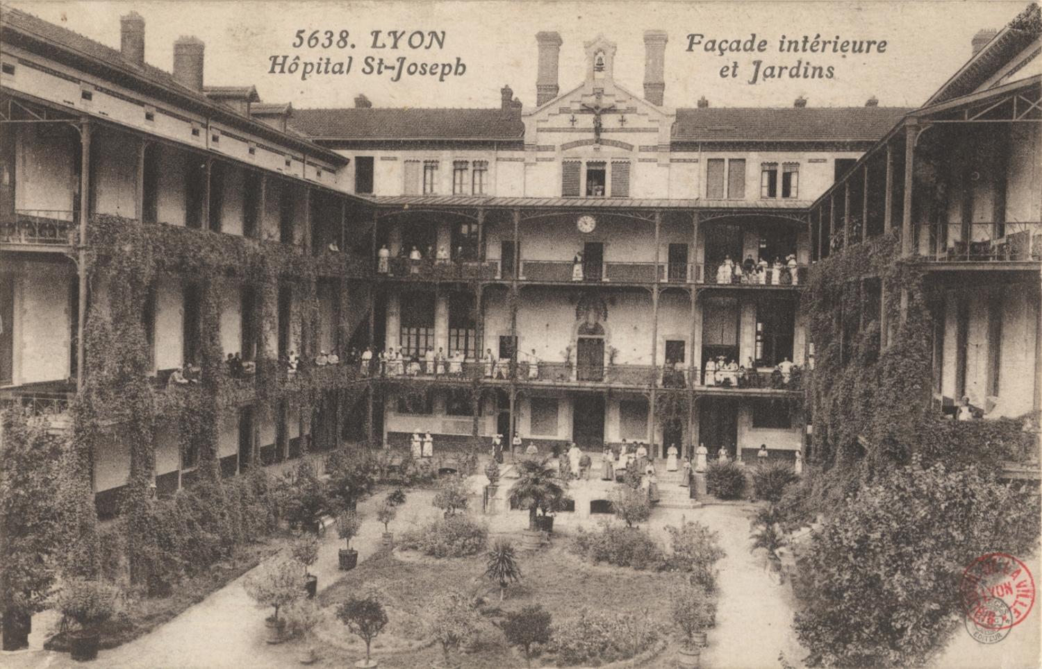 Lyon : Hôpital St-Joseph ; Façade intérieure et Jardins.