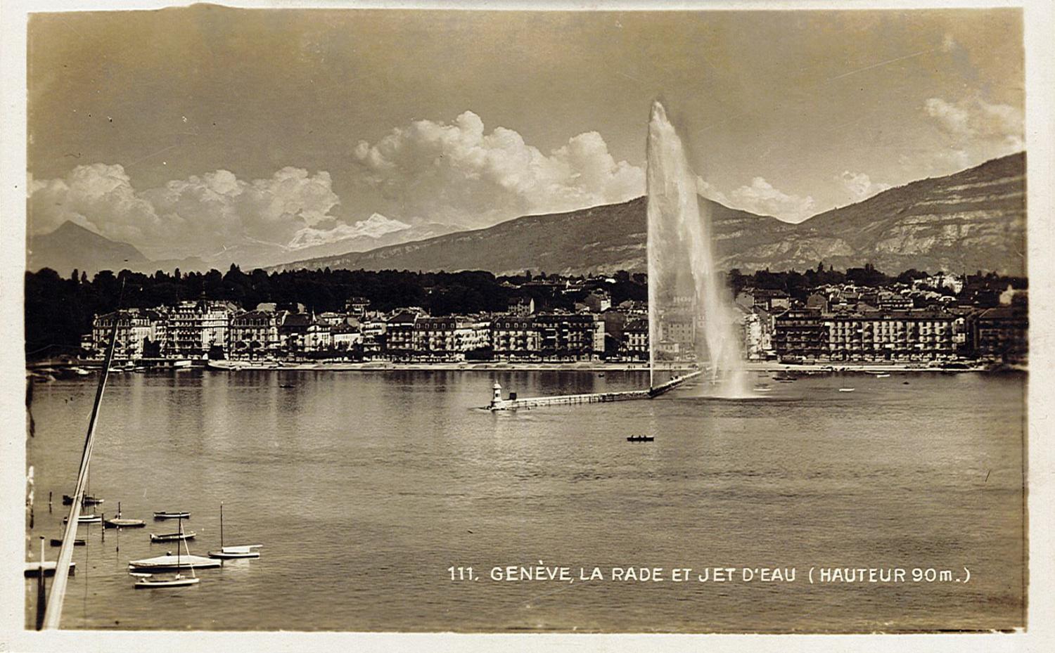 Genève - La rade et le Jet d'eau (hauteur 90 m.)