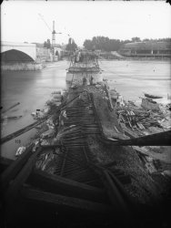 [Viaduc de Saint-Clair en reconstruction]