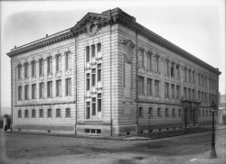 [Groupe scolaire Jean-Macé vu depuis la rue Marc-Bloch]