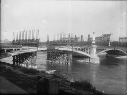 [Reconstruction du pont Galliéni]